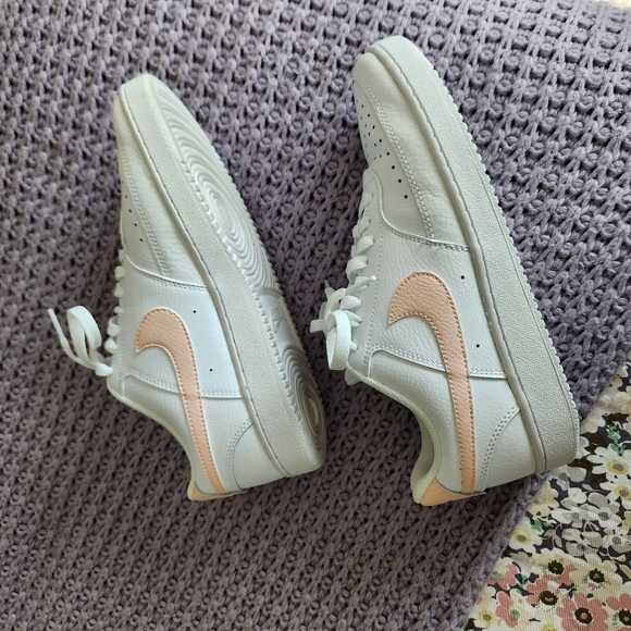 Nike Womens Court Vision Low - Picture 6 of 7